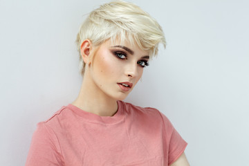 Learn more about the best low maintenance short haircuts for thick hair.